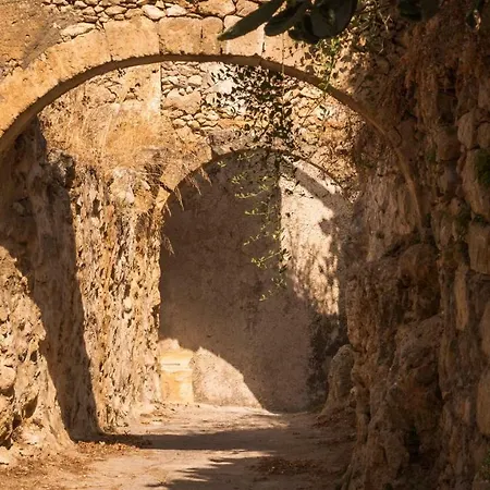 Villa Zamaros Traditional Maroulas